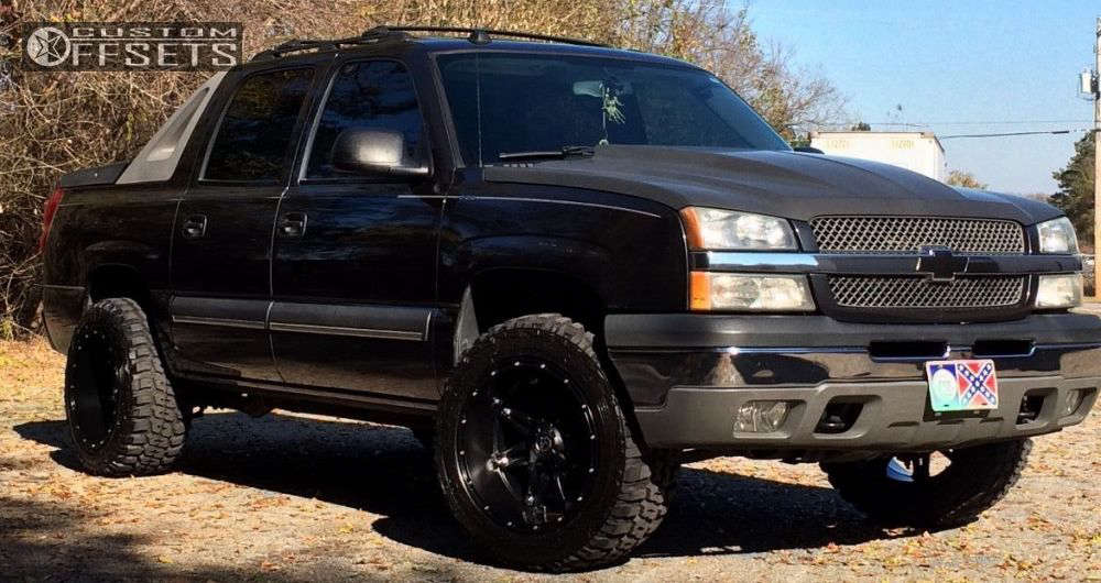 2004 Chevrolet Avalanche with 20x12 44 Fuel Hostage and 33/12.5R20