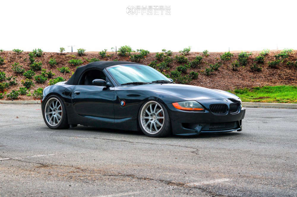2004 BMW Z4 with 19x8.5 32 Enkreuz HS10 and 235/35R19 Toyo Tires