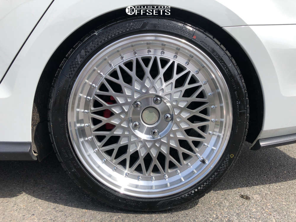 2017 Volkswagen Jetta with 18x8 45 Avant Garde M220 and 225/40R18
