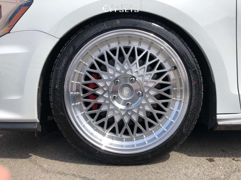 2017 Volkswagen Jetta with 18x8 45 Avant Garde M220 and 225/40R18