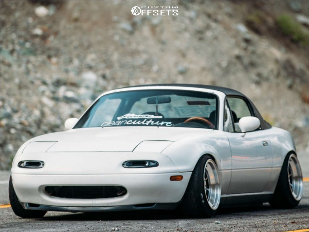 マロ 1990 Mazda MX-5 Miata Base with 15x8 XXR 2 and Nitto 205x50 on