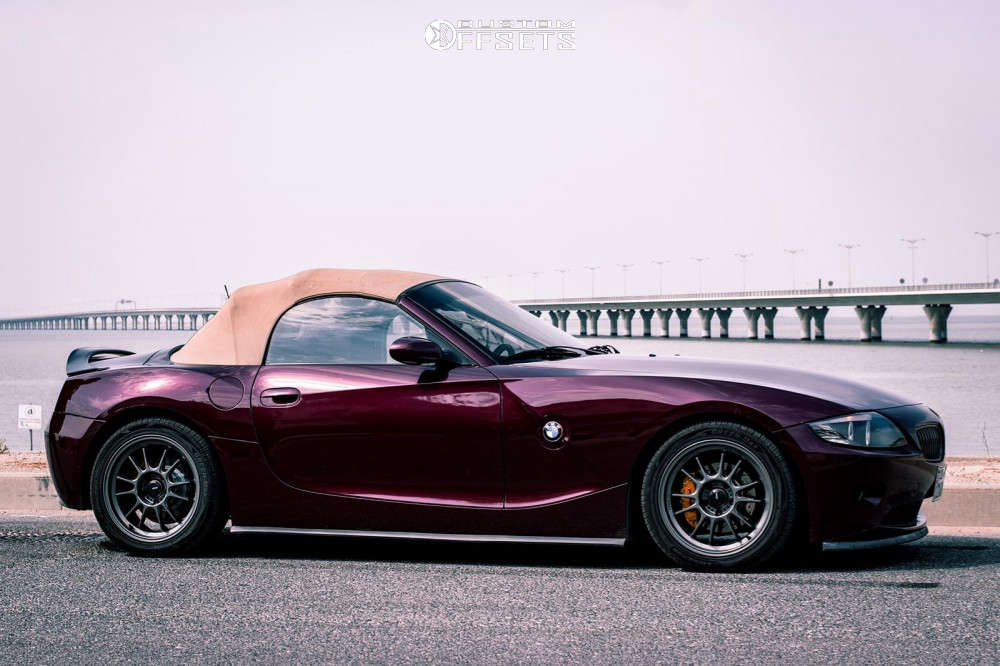 503735-1-2003-z4-bmw-25i-stock