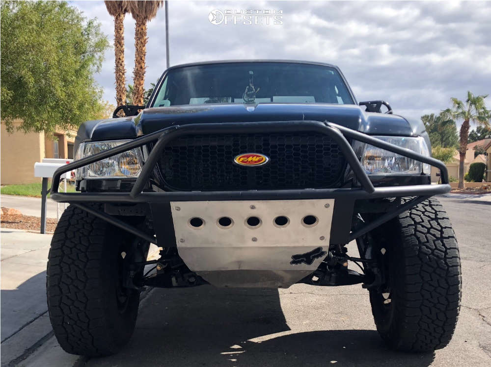 2003 Ford Ranger with 15x10 -50 Method Double Standard and 35/12.5R15 ...