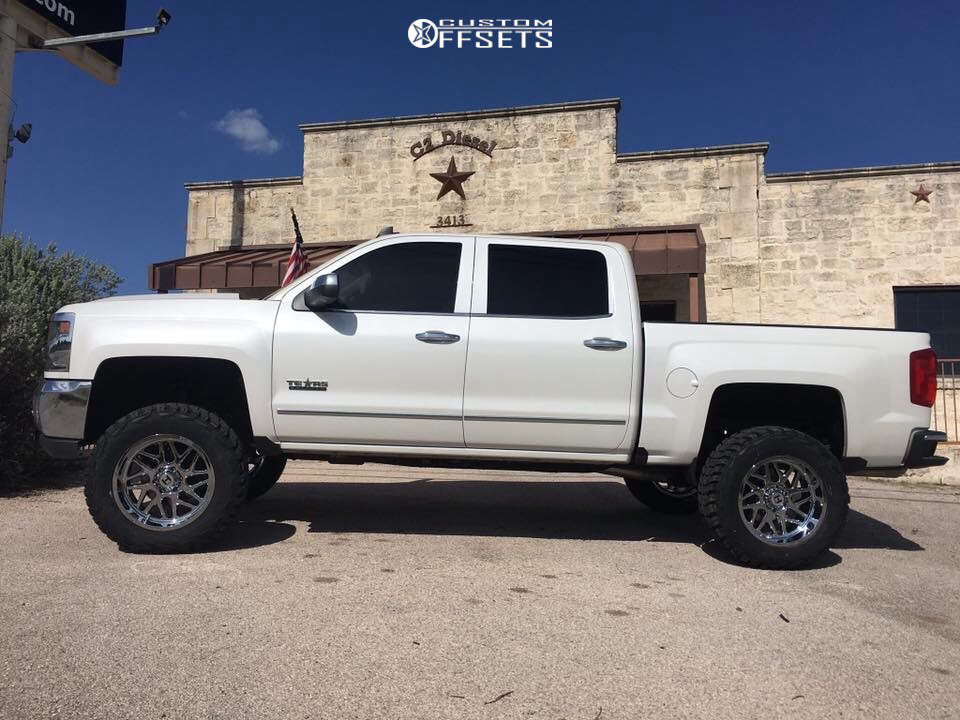 2018 Chevrolet Silverado 1500 with 20x10 19 Hostile Sprocket and 35/12