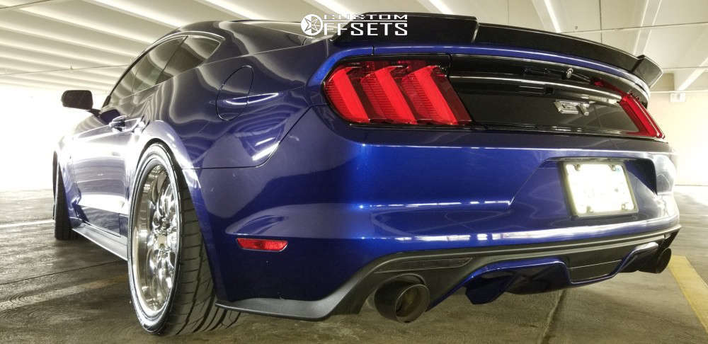 2016 Ford Mustang with 20x8.5 32 SVE Series 3 and 255/30R20 Nitto NT555 ...