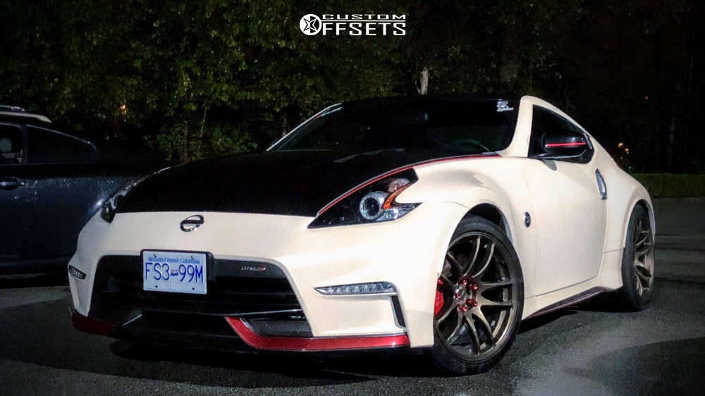 2017 Nissan 370Z with 19x10 30 Work Emotion and 265/35R19 Kumho Ecsta ...