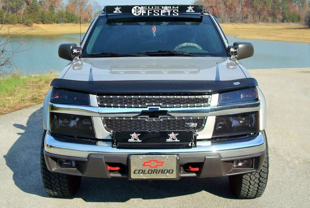 2006 Chevrolet Colorado with 15x8 -18 Fuel Lethal and 265/75R15 ...