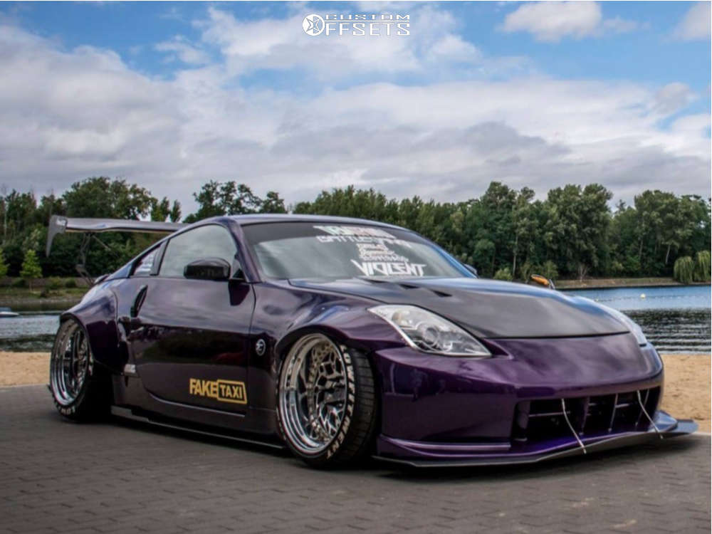 トイドローン 2006 Nissan 350Z with 19x12.5 -9 WatercooledIND Md1 and 305