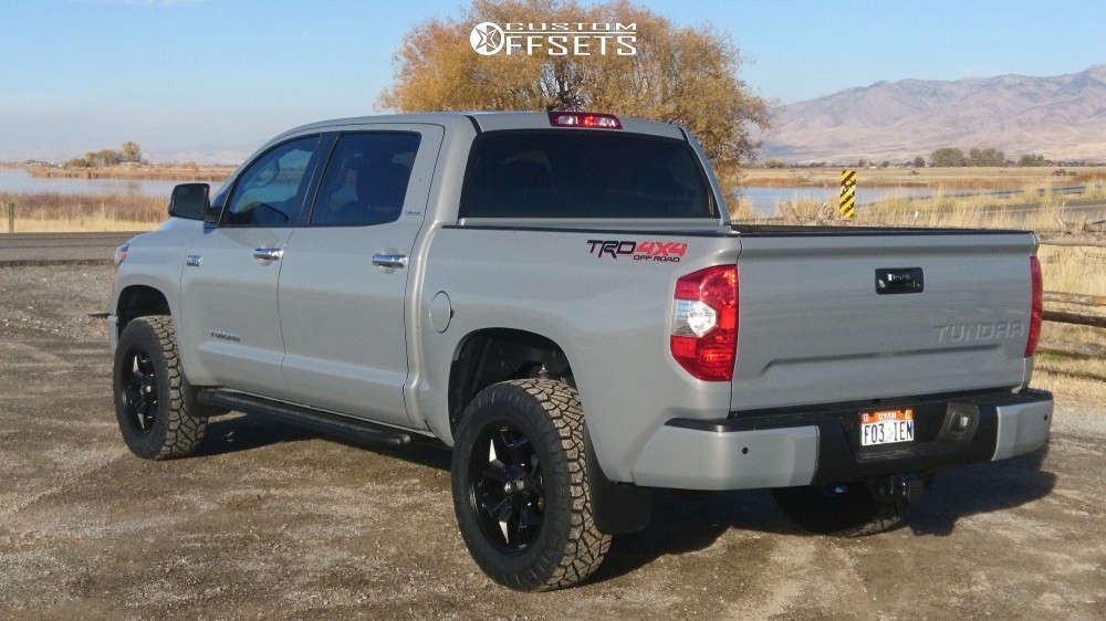 2018 Toyota Tundra with 20x9 20 Fuel Avenger and 275/65R20 Nitto Ridge ...