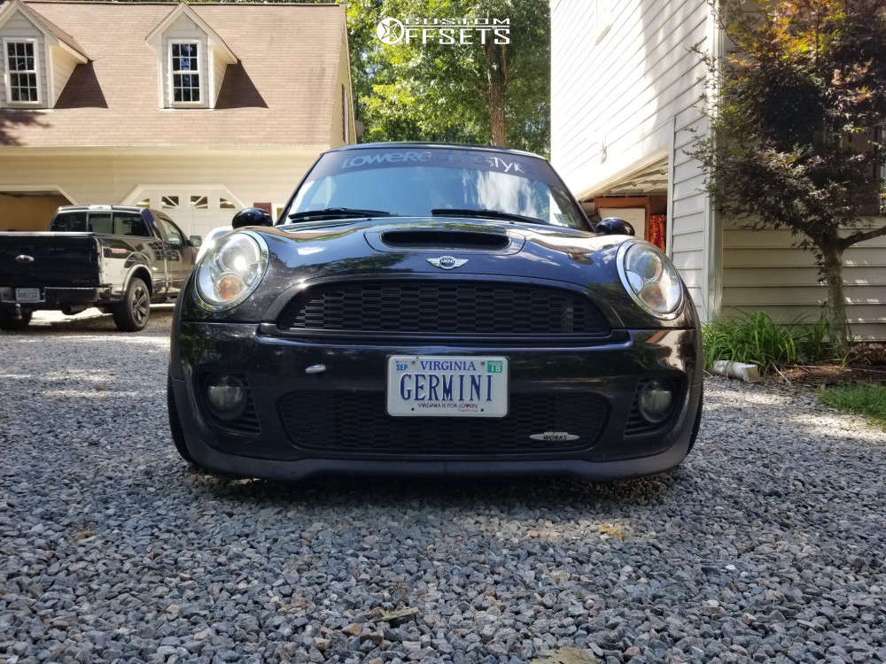 2009 Mini Cooper with 17x7 40 Work Schwert SC2 and 205/40R17 Nankang NS ...