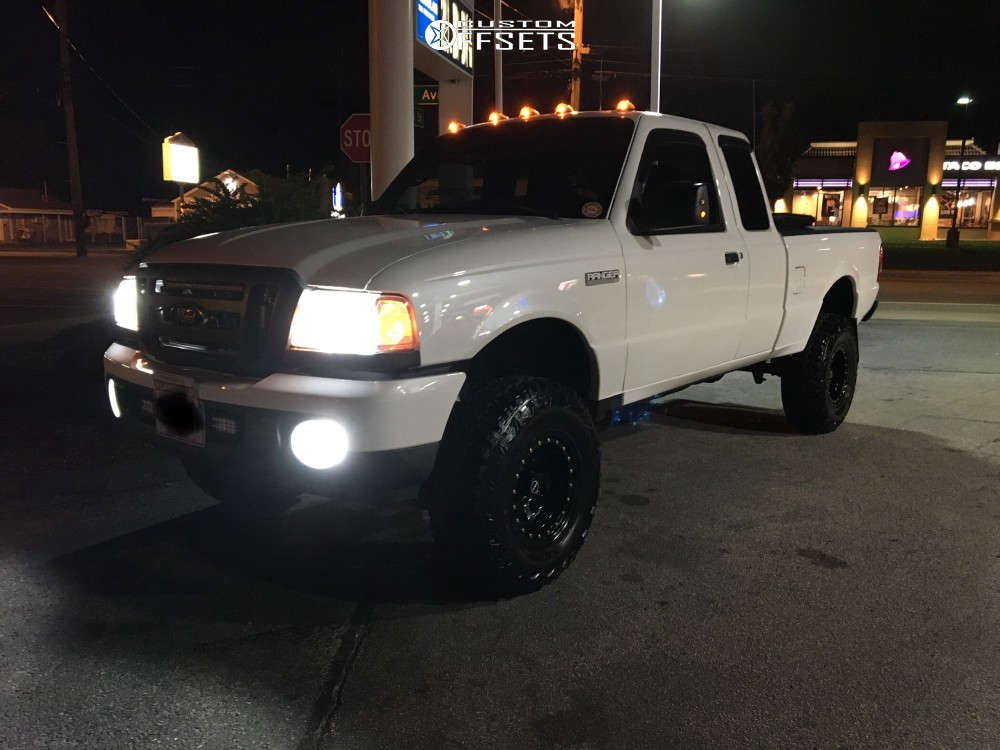 2008 Ford Ranger with 15x8 0 Pro Comp Series 52 and 31/10.5R15 ...