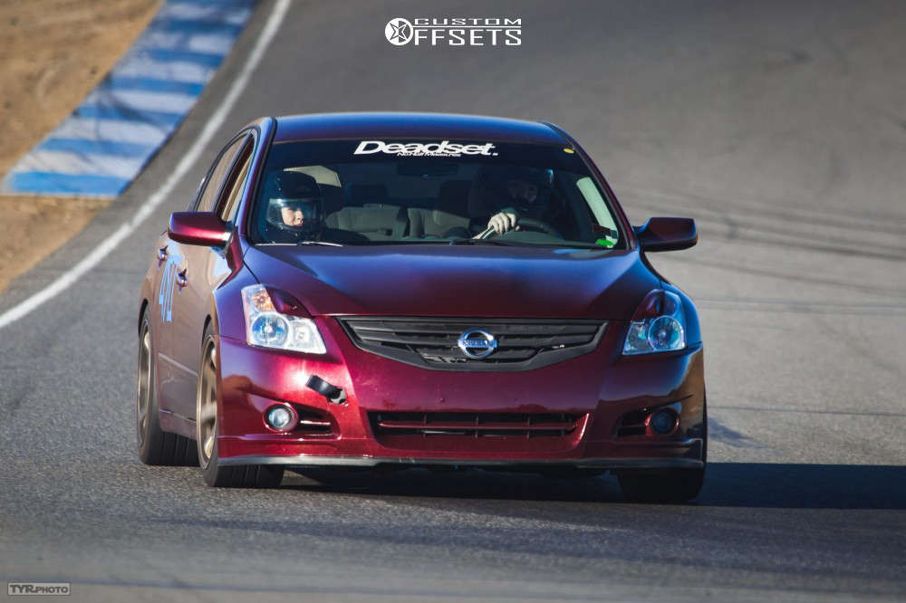 2011 Nissan Altima with 18x9.5 38 Rota Grid and 265/40R18 Hankook ...