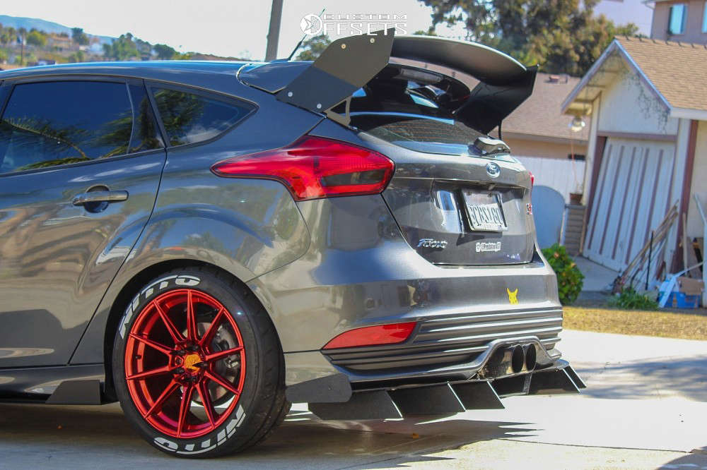 2018 Ford Focus with 18x8.5 35 XXR 567 and 245/40R18 Nitto Nt05