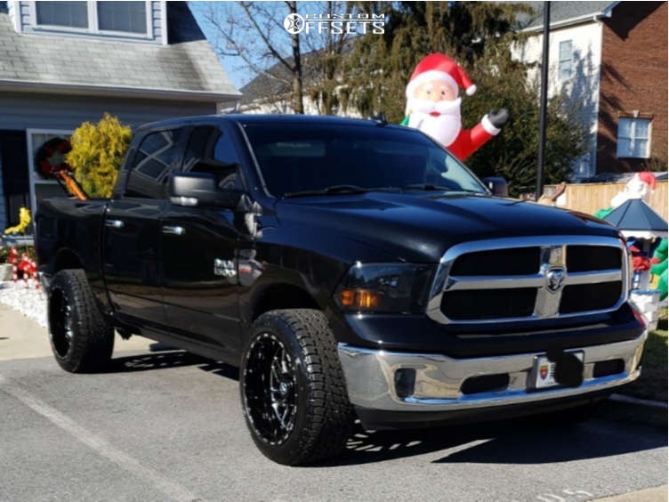 ベルミページ Front Lower Bumper Black For 2014-2018 Ram 1500 CH1002401