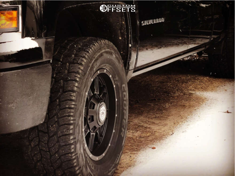 2014 Chevrolet Silverado 1500 with 18x9 12 Anthem Off-Road Instigator ...