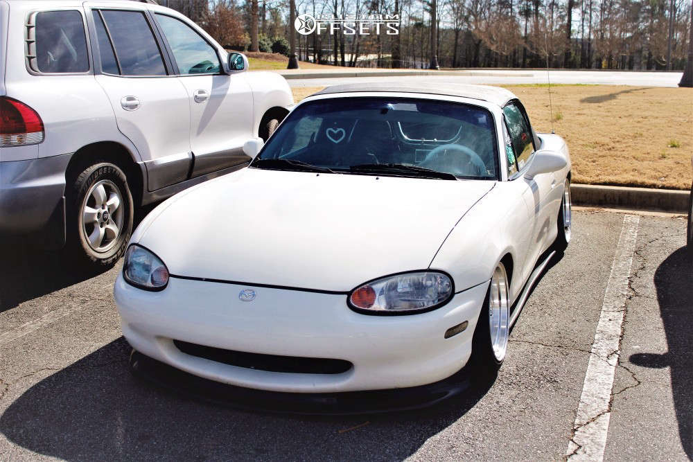 1999 Mazda MX-5 Miata with 15x8.5 25 AVID1 AV19 and 175/55R15