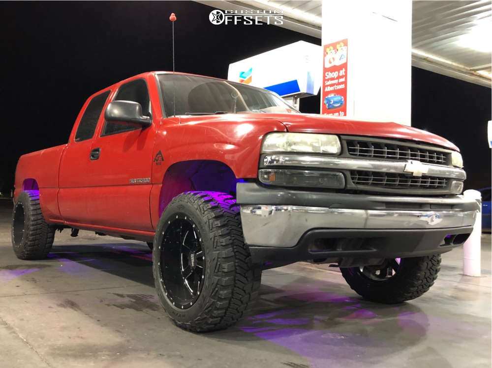 2002 Chevrolet Silverado 1500 with 20x12 -44 Moto Metal
