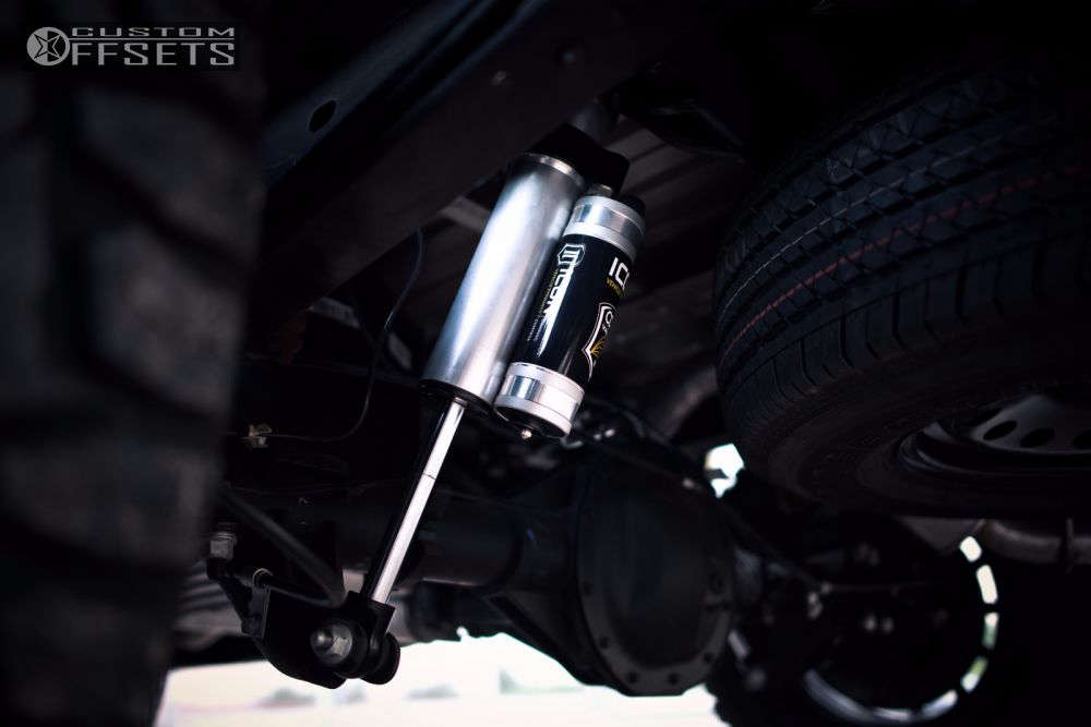 2016 Chevrolet Silverado 1500 with 17x8.5 0 Method NV and 295/70R17 ...