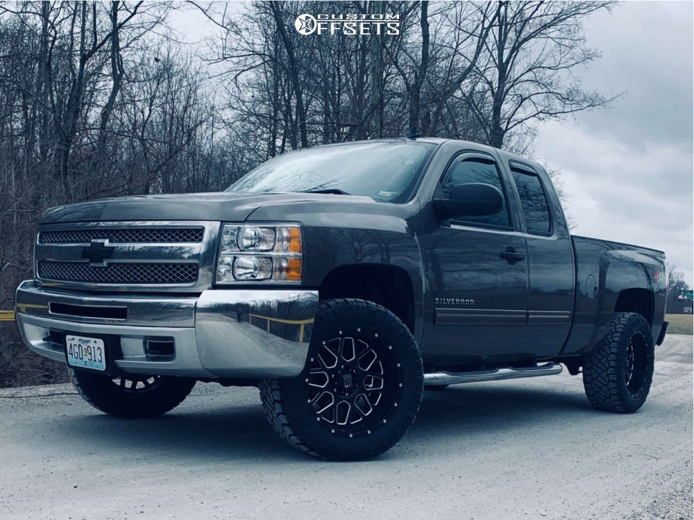 2013 Chevrolet Silverado 1500 with 20x10 -24 XD Grenade and