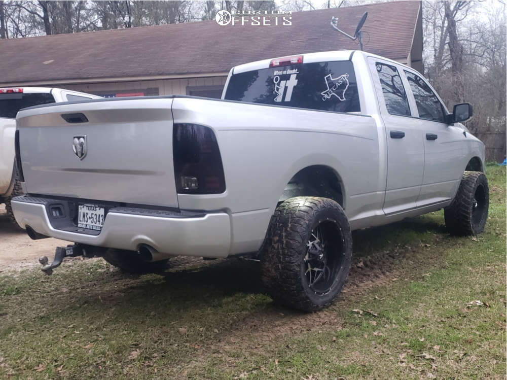 2011 Ram 1500 with 20x10 -24 Dropstars 652bm and 33/12.5R20 Haida Hd878 ...