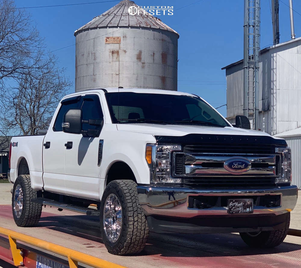 2017 Ford F250 Super Duty with 20x10 18 Fuel Hostage and 285/55R20