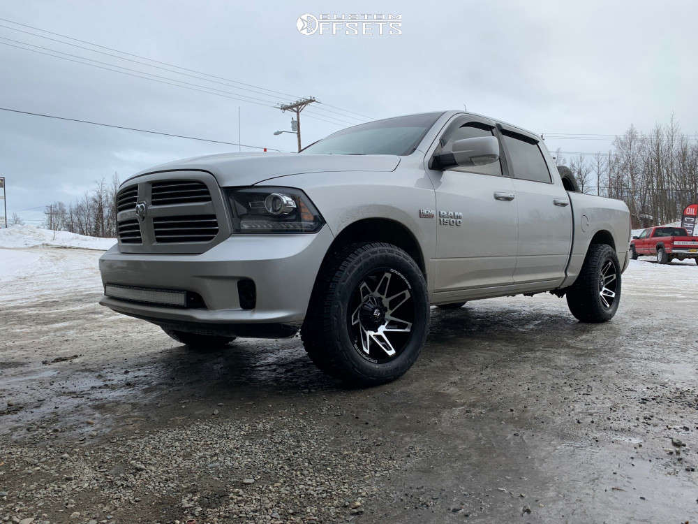 2014 Ram 1500 with 20x10 -25 Dropstars 653mb and 305/55R20