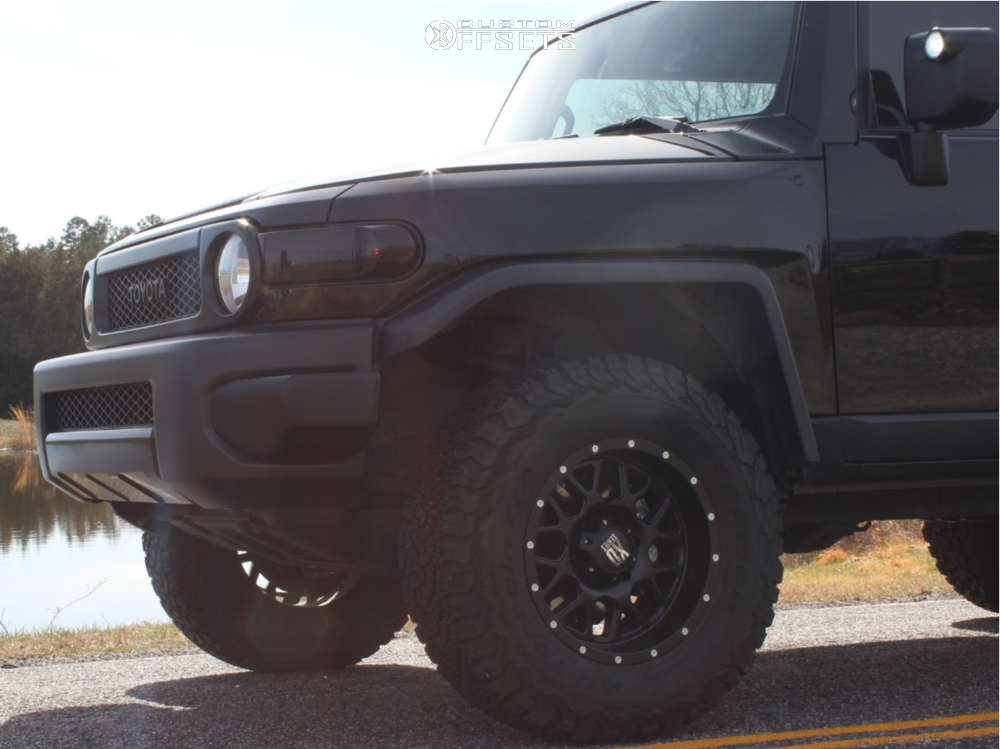 2009 Toyota FJ Cruiser with 17x9 -12 XD Xd820 and 285/70R17 BFGoodrich ...