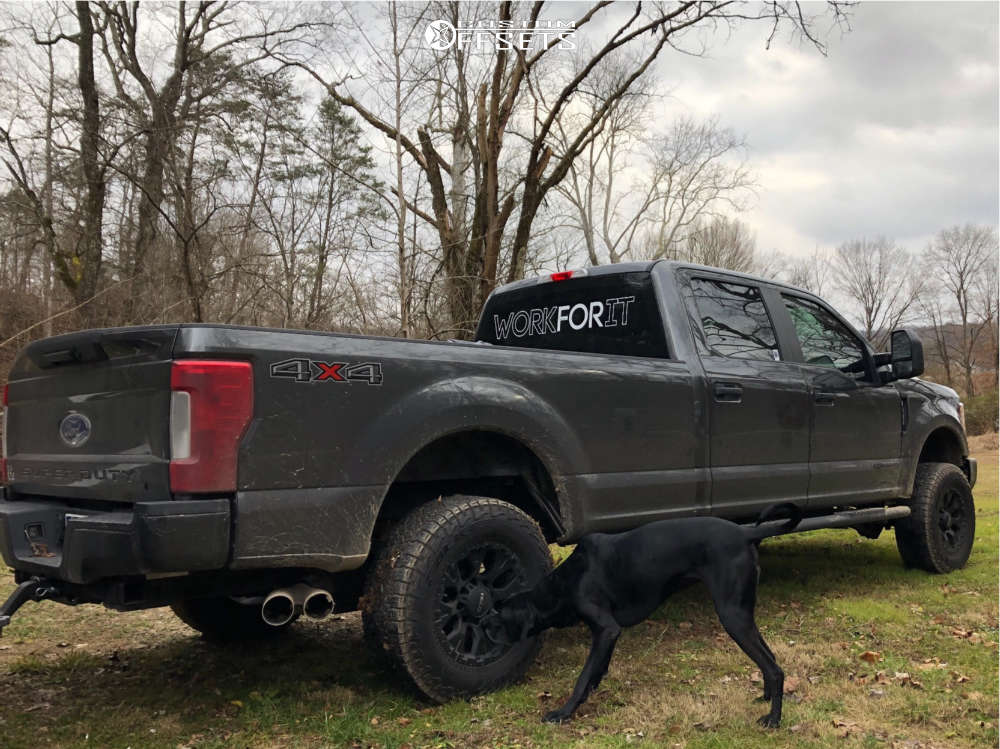 2017 Ford F-250 Super Duty with 18x9 -12 Helo He878 and 305/65R18 ...