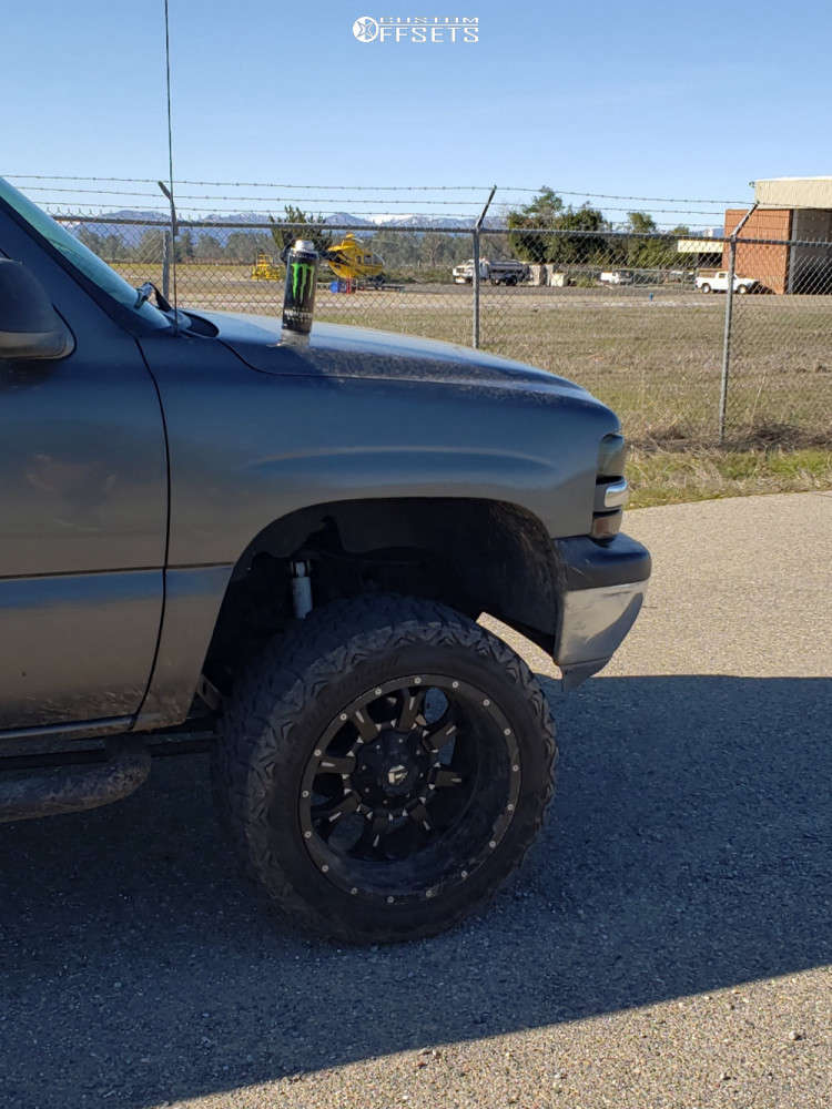 1999 Chevrolet Silverado 1500 with 20x12 44 Fuel Krank and 33/12.5R20