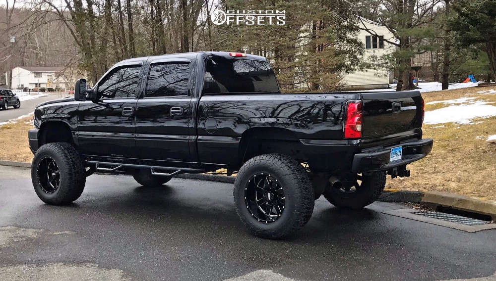 2006 Chevrolet Silverado 2500 HD with 20x12 44 Moto Metal Mo962 and