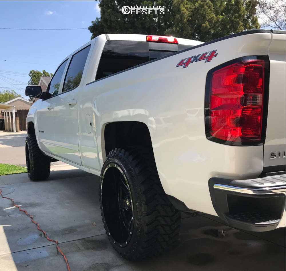2015 Chevrolet Silverado 1500 with 22x12 -44 Ballistic Rage and 33/12 ...