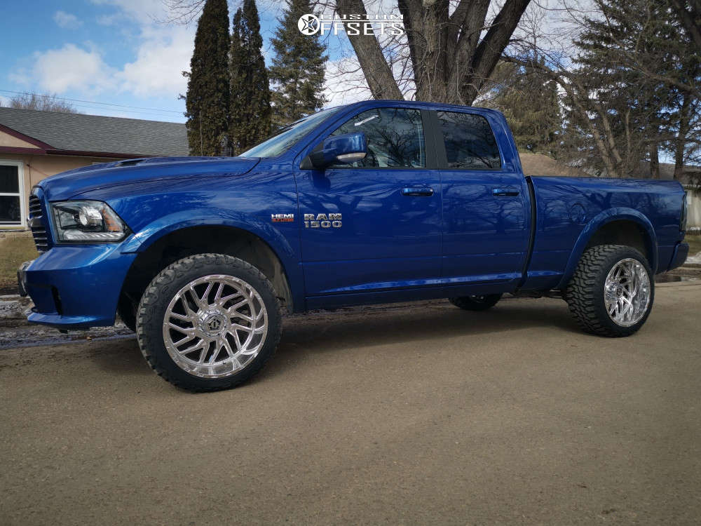 2015 Ram 1500 with 22x12 44 TIS 544V and 33/12.5R22 Mile King Mud