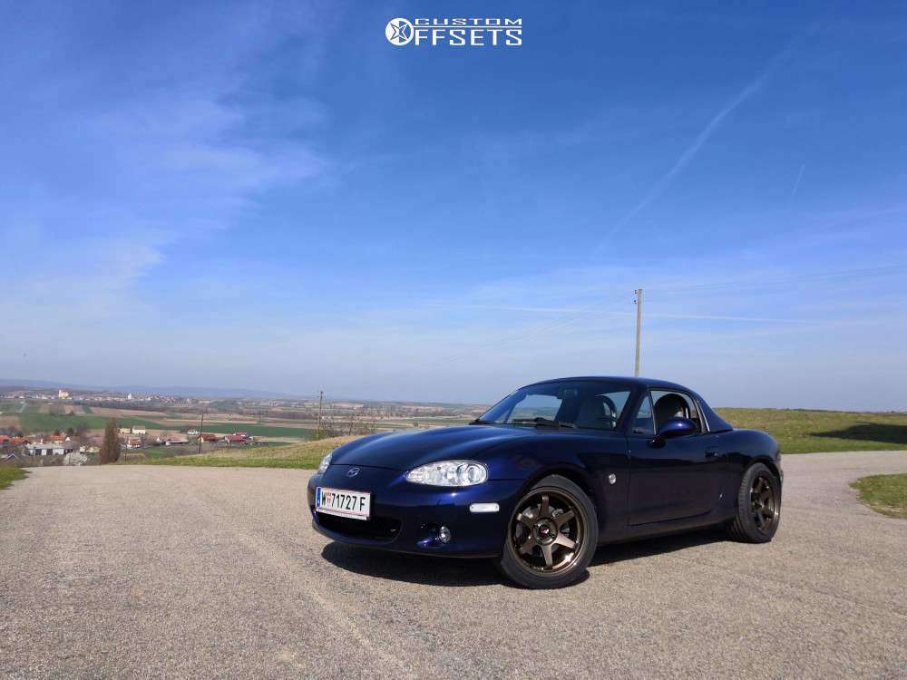 2004 Mazda MX-5 Miata with 16x8 25 Japan Racing Jr3 and 205/45R16