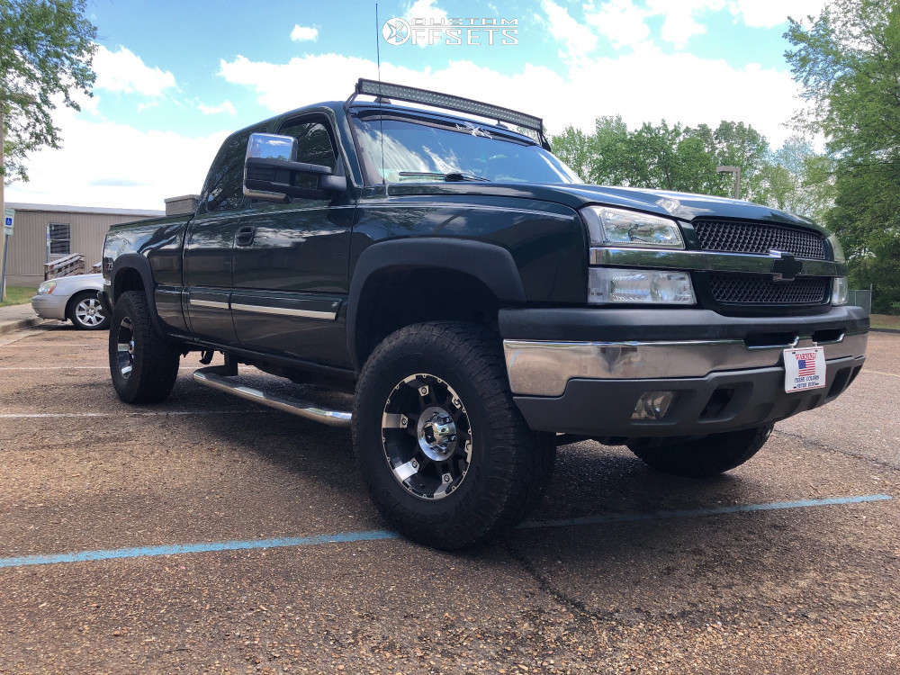 2005 Chevrolet Silverado 1500 Wheel Offset Aggressive > 1" Outside