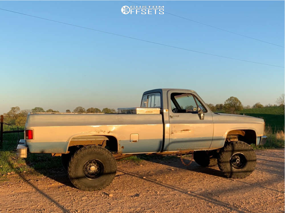 1982 Chevrolet K10 Wheel Offset Super Aggressive 3"5" Suspension Lift 6" 681830 Custom Offsets