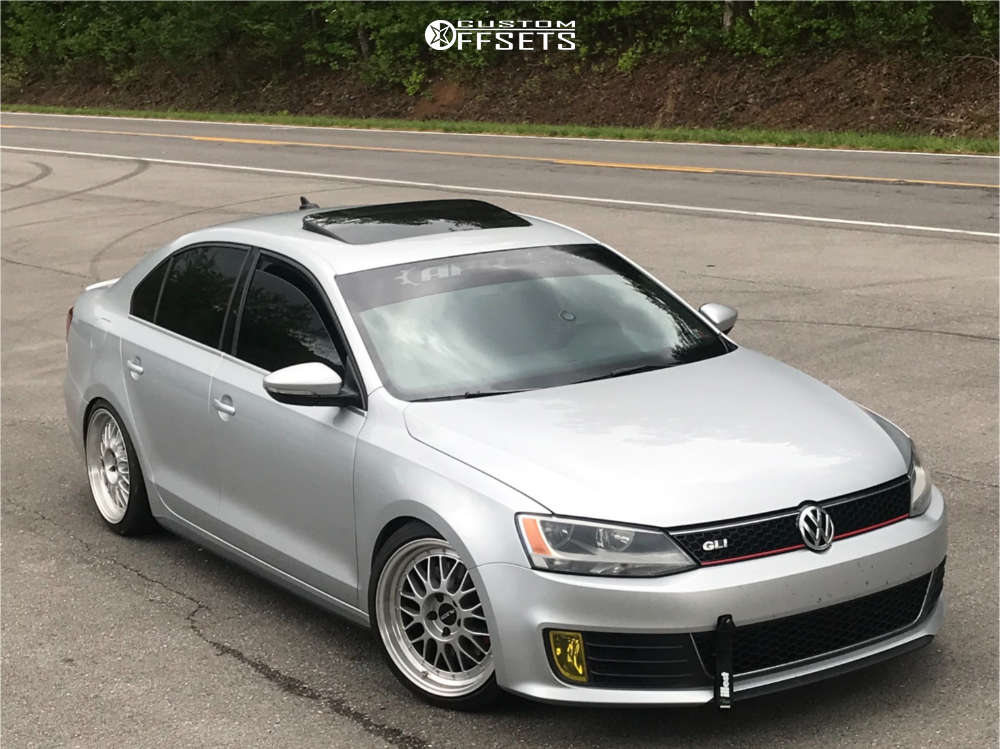 2014 Volkswagen Jetta Wheel Offset Nearly Flush Coilovers 686503