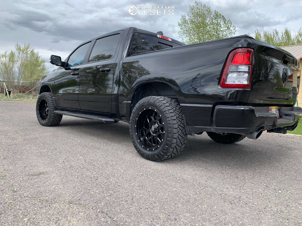 2019 Ram 1500 Leveling Kit Aesthetic Wallpaper