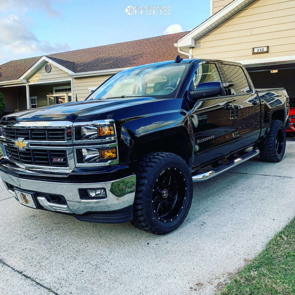 2015 Chevrolet Silverado 1500 with 20x10 19 Hostile Sprocket and 33/12