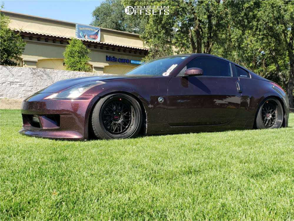 すずらん　1 2008 Nissan 350Z with 18x10.5 5 Cosmis Racing S1 and 265
