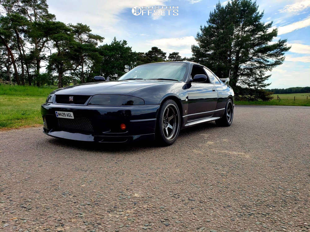 1995 Nissan GT-R with 18x9.5 10 Cosmis Racing XT-006R and