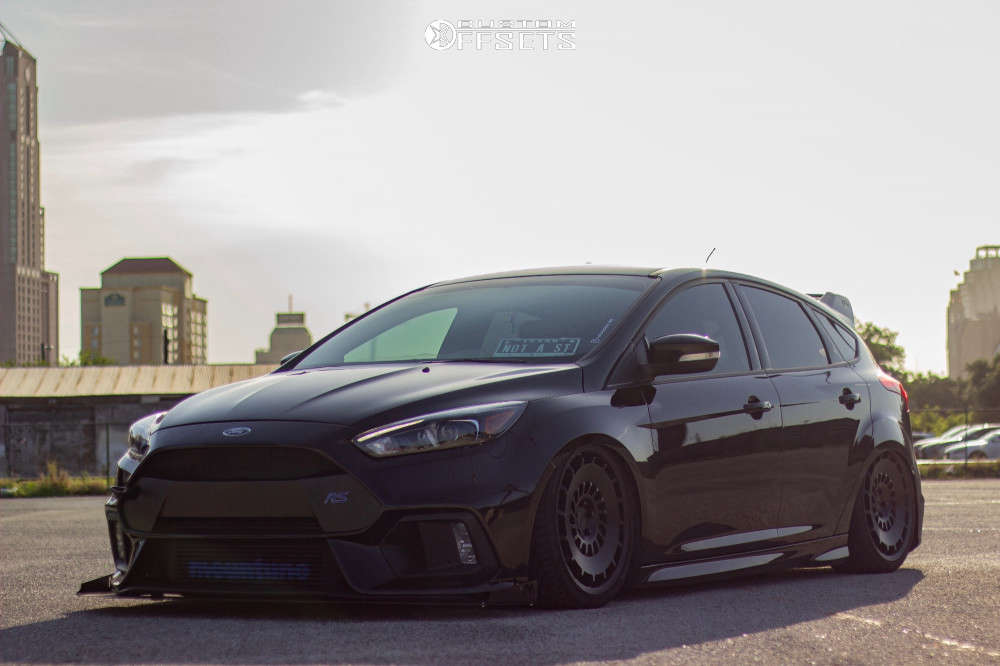 Rotiform CCV 19x8.5 35 Black | R137198500+35RD | Custom Offsets