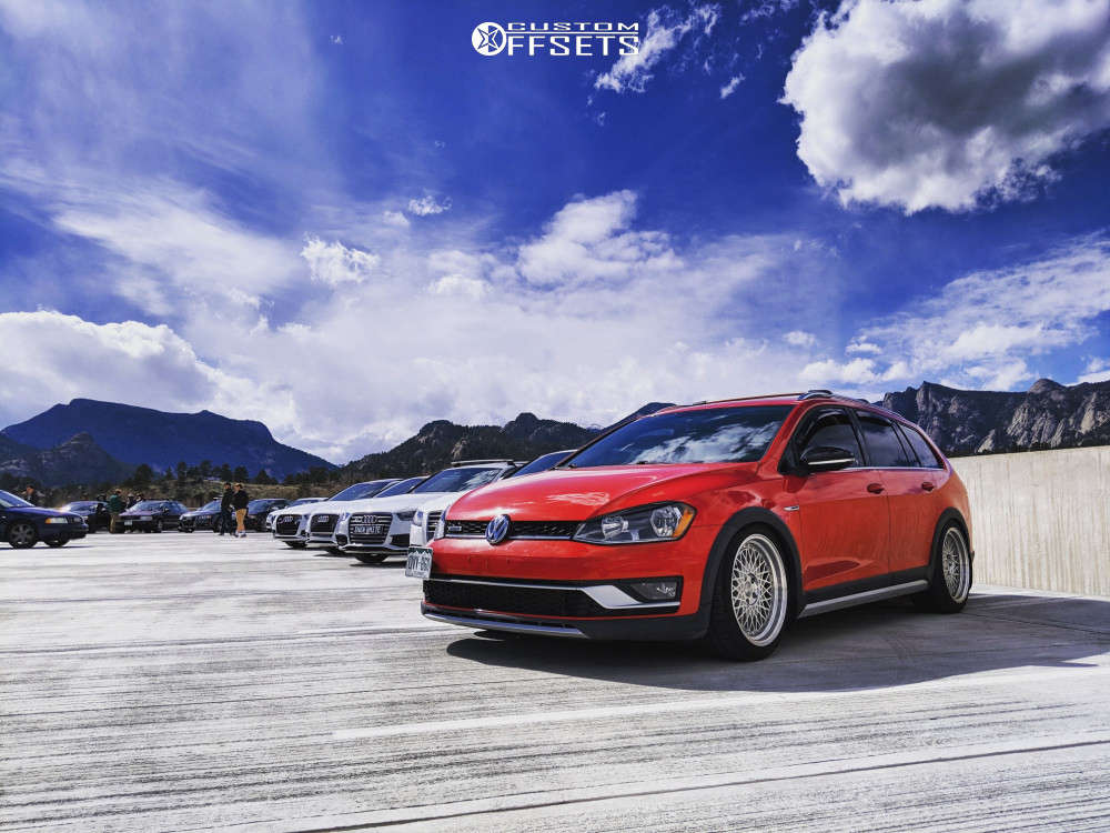 2017 Volkswagen Golf Alltrack with 18x9 35 Avant Garde M220 and 245