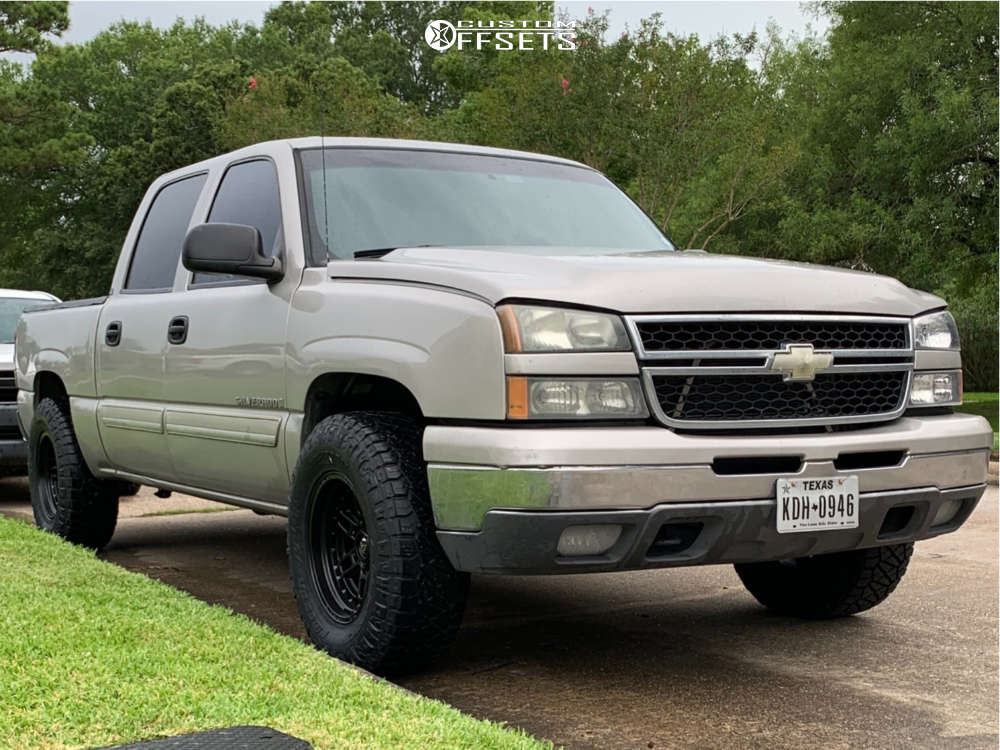2006 Chevrolet Silverado 1500 with 17x9 -12 Fuel Nitro and 285/70R17 ...