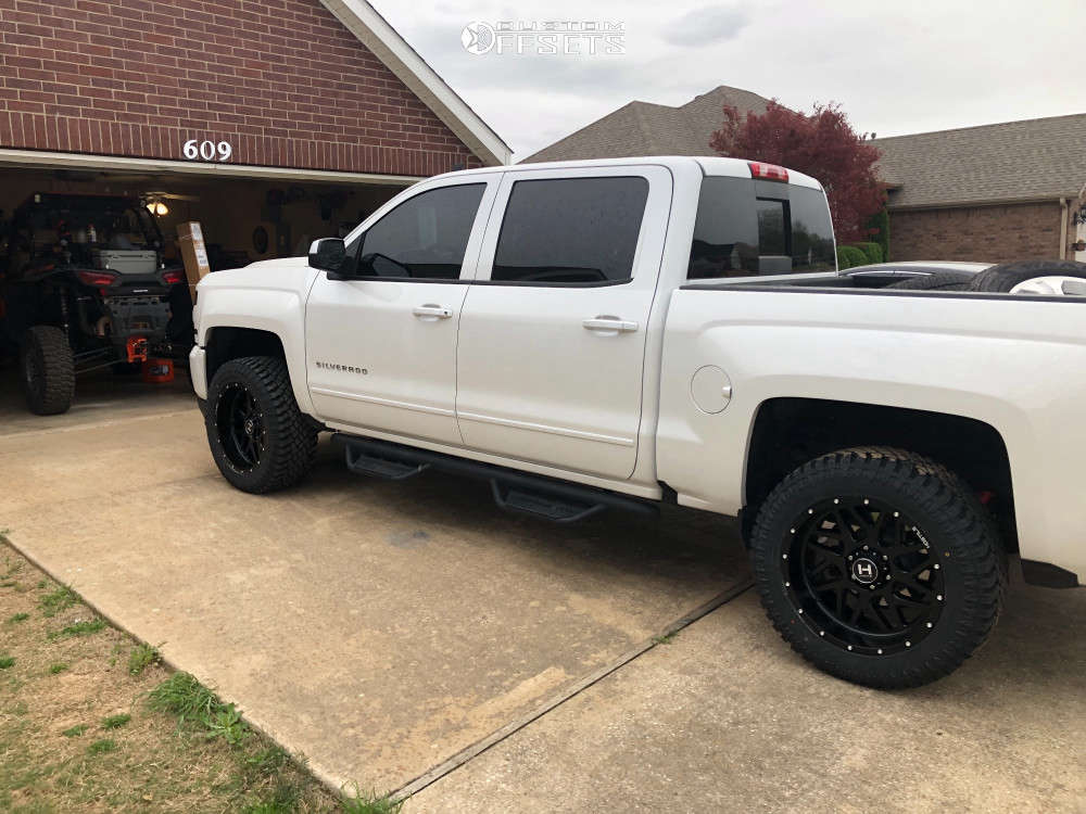2018 Chevrolet Silverado 1500 with 20x10 19 Hostile Sprocket and 33/12
