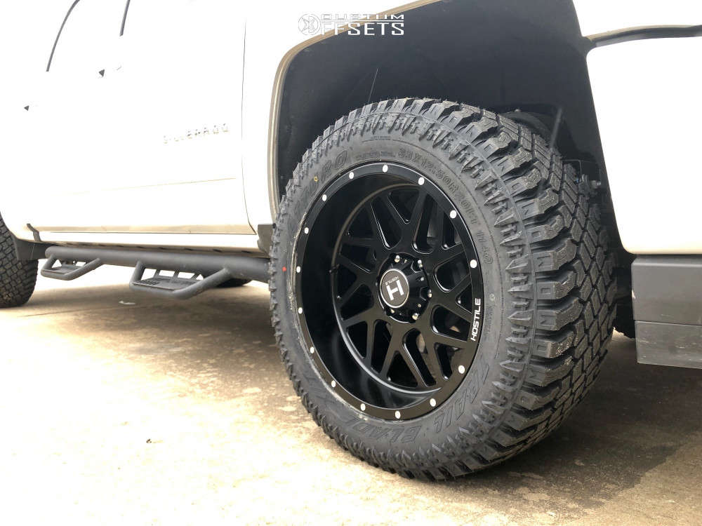 2018 Chevrolet Silverado 1500 with 20x10 19 Hostile Sprocket and 33/12