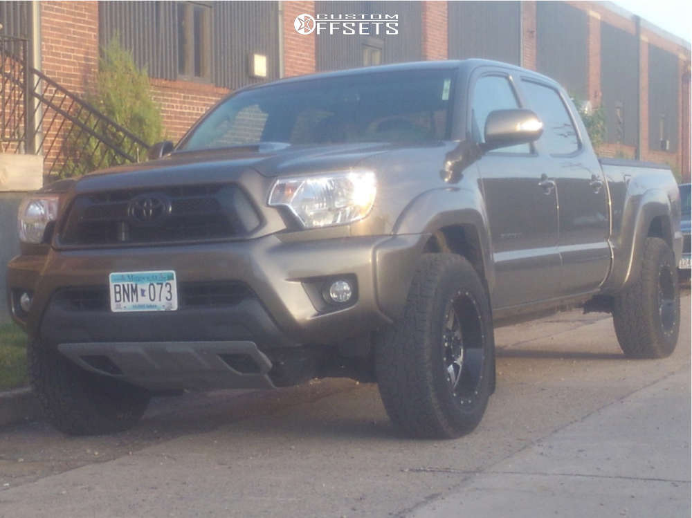 2015 Toyota Tacoma with 17x9 -12 Gear Off-Road Big Block and 265/65R17 ...
