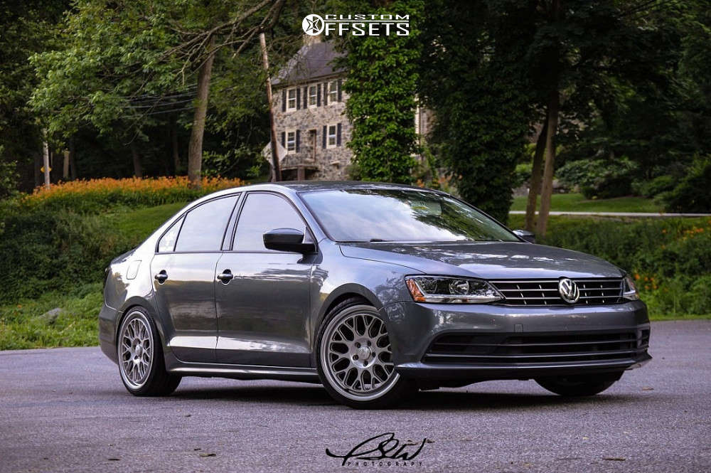 2018 Volkswagen Jetta with 19x8.5 35 Fifteen52 Formula Gt and 225