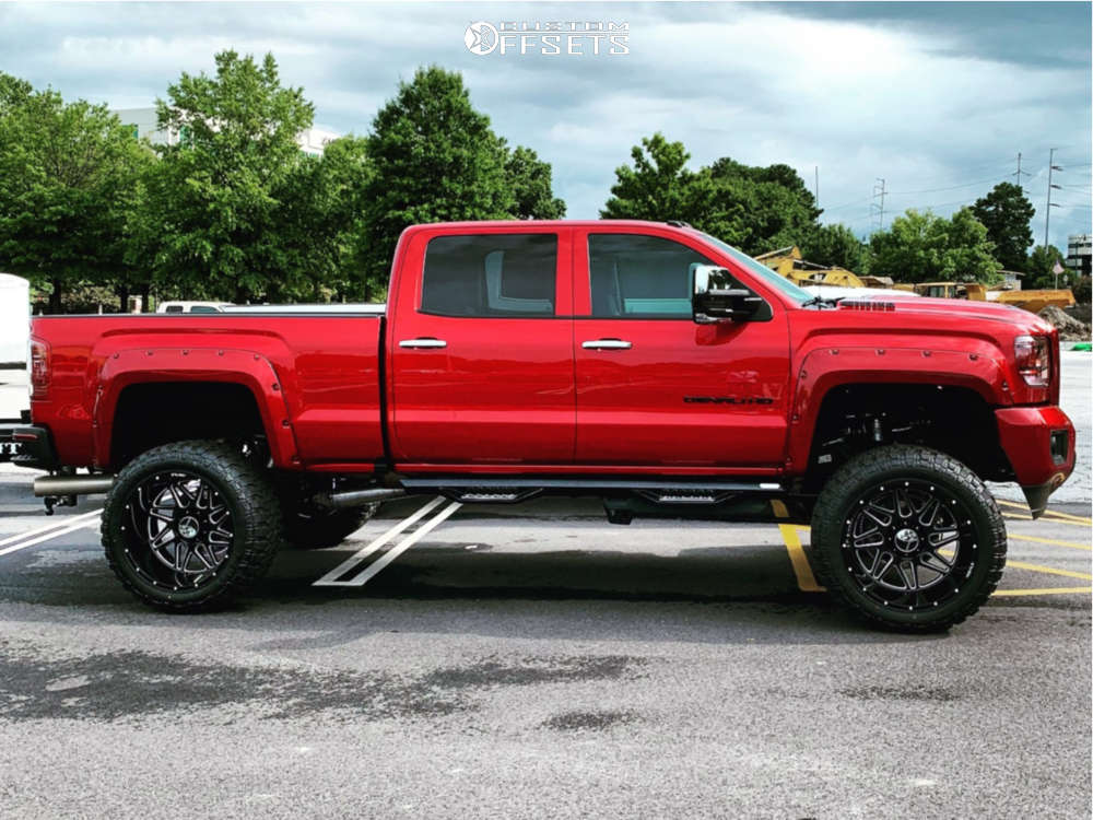 2019 GMC Sierra 2500 HD with 24x14 76 Hostile Sprocket and 38/15.5R24