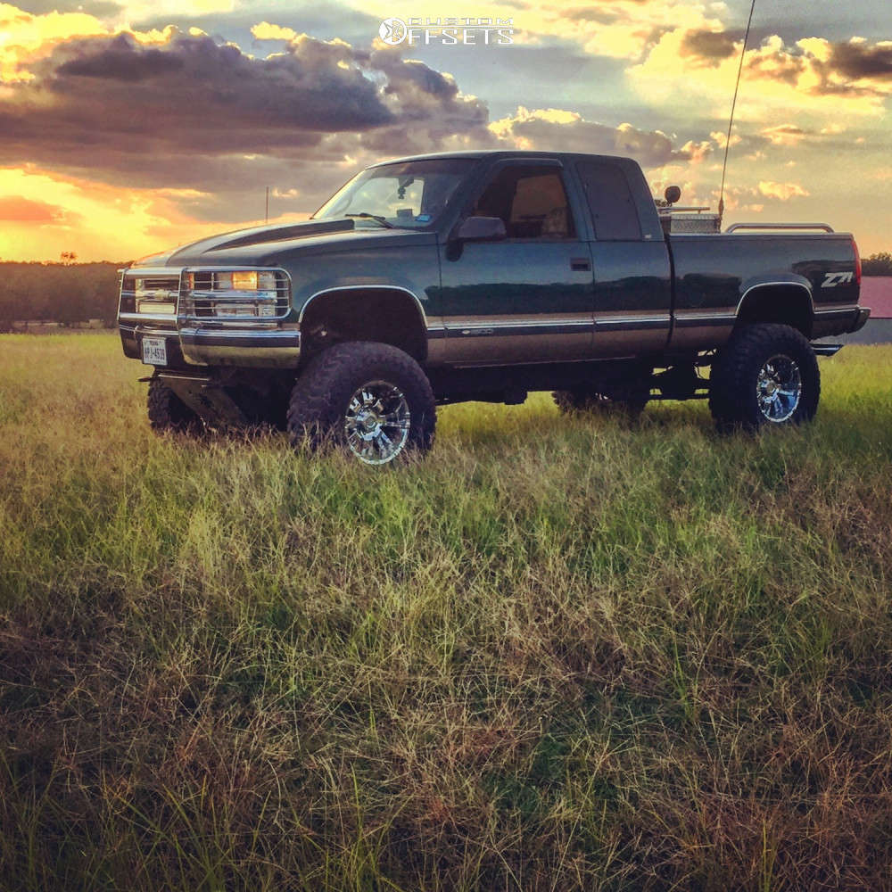 1998 Chevrolet K1500 with 18x9.5 Pro Comp 6047 and 38/13.5R18 Toyo ...