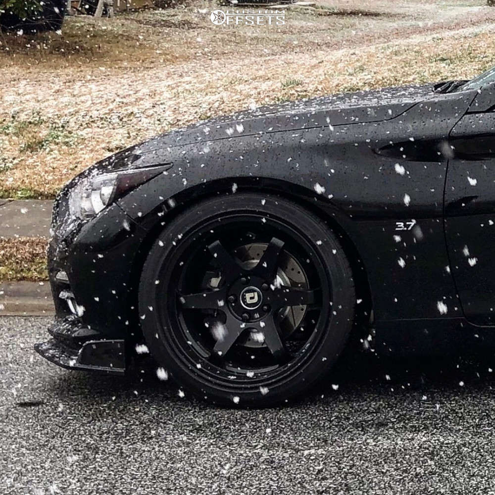 2015 Infiniti Q50 with 19x9.5 35 Drag Dr53 and 255/40R19 Lexani Lx 2015 Infiniti Q50 with 19x9.5 35 Drag Dr53 and 255/40R19 Lexani Lx
